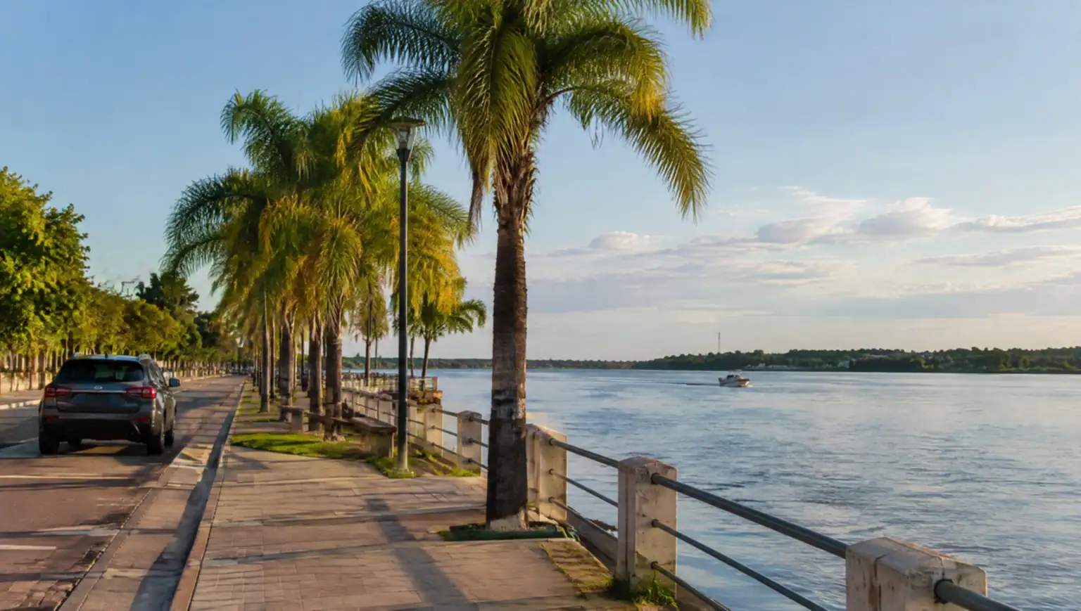 Carro de transfer privado perto das pontes Zárate-Brazo Largo, no trajeto de Buenos Aires para Gualeguaychú