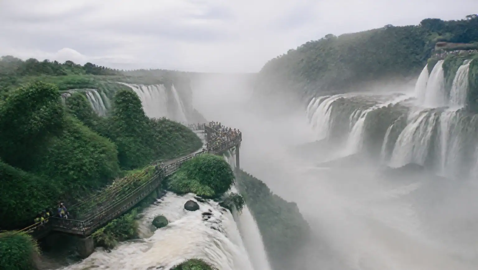 Iguazú Falls on the Argentine side with walkways and jungle mist near Puerto Iguazú, Misiones